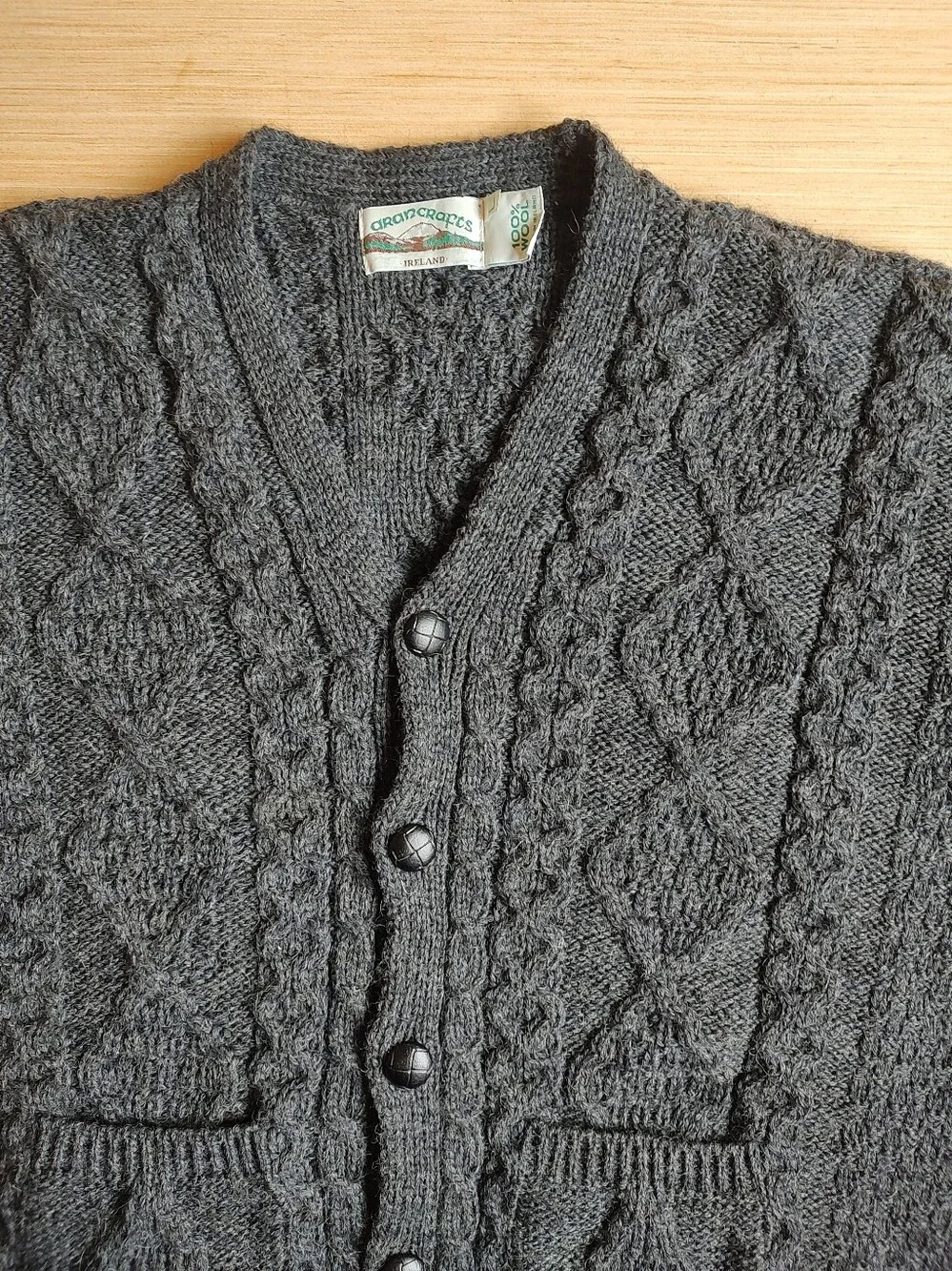 Aran Crafts Cable Cardigan Fisherman Chunky Grey Horn Buttons Wool Ireland L